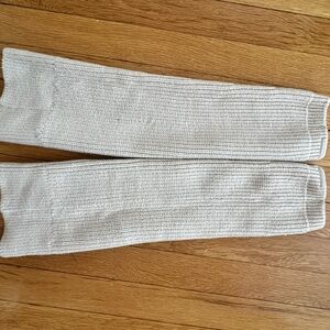 Lululemon Ribbed Leg Warmers in Cream